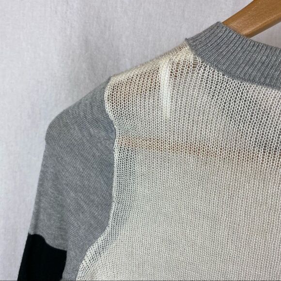 BCBGenerations Colorblock Light Weight Long Sleeve Knit Sweater S - Picture 4 of 6